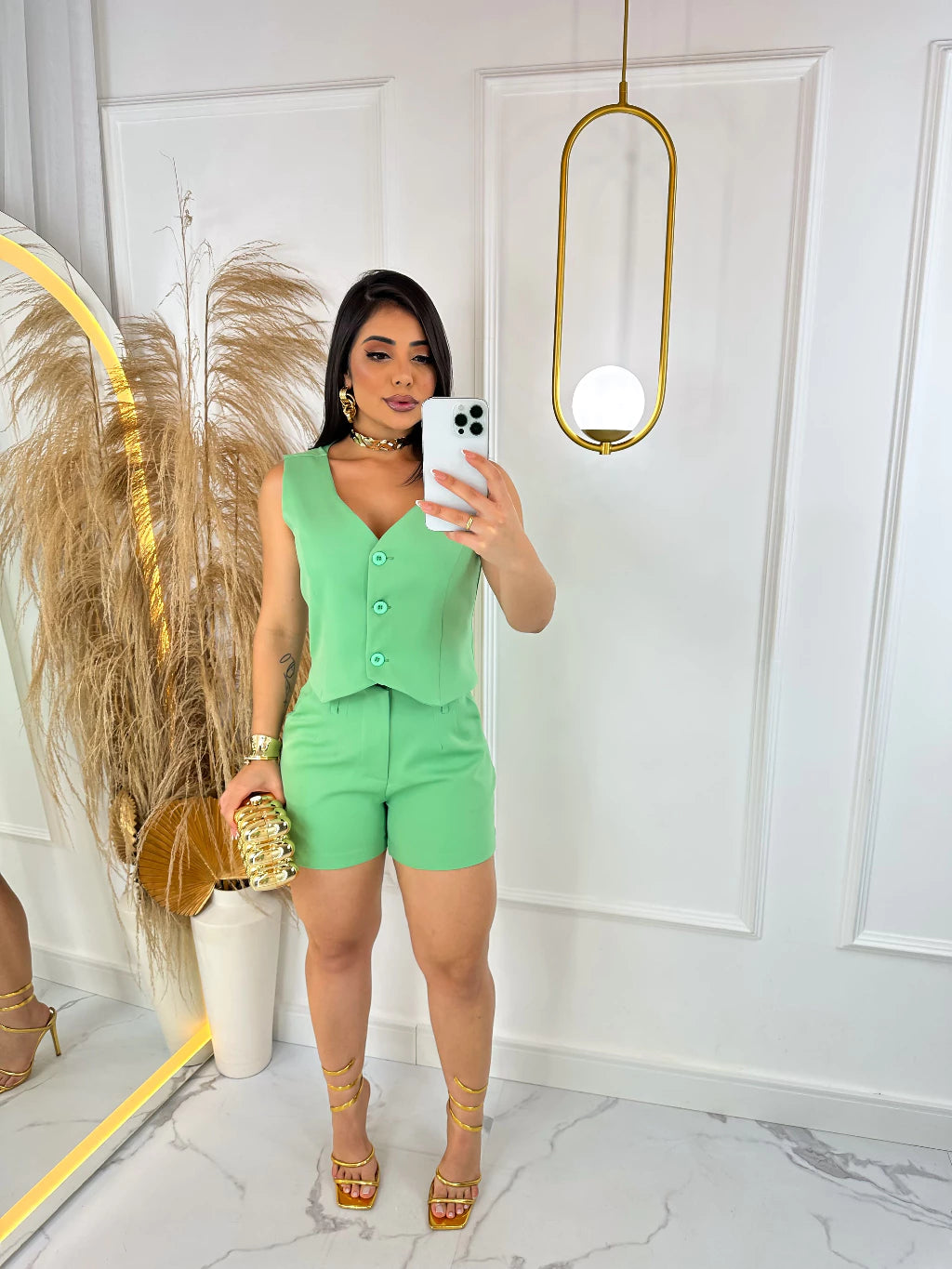 Conjunto Alfaiataria Colete Decote Em V + Short Com Cinto Look Sofisticado
