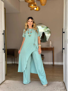 Conjunto Lais